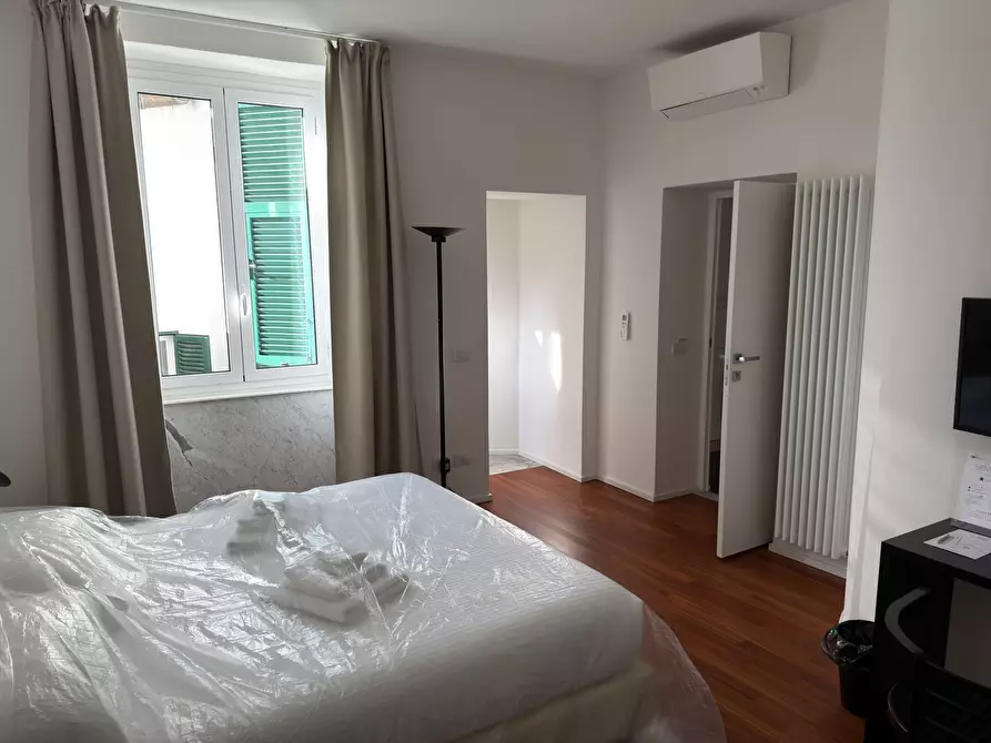 Immagine 12 di Pentalocale in affitto  in Piazza Giacomo Matteotti 8 a Sarzana