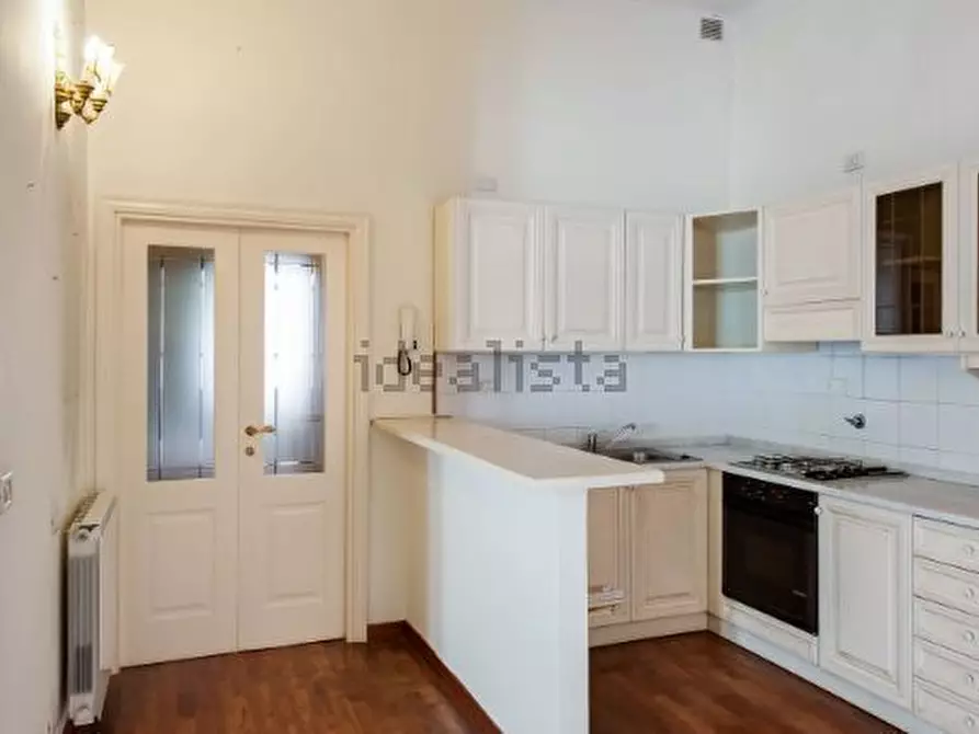 Immagine 18 di Trilocale in affitto  a Sarzana