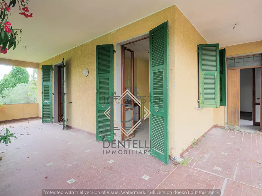 Immagine 22 di Quadrilocale in vendita  a Ameglia