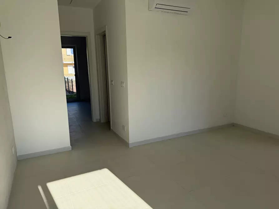 Immagine 11 di Bilocale in vendita  a Sarzana