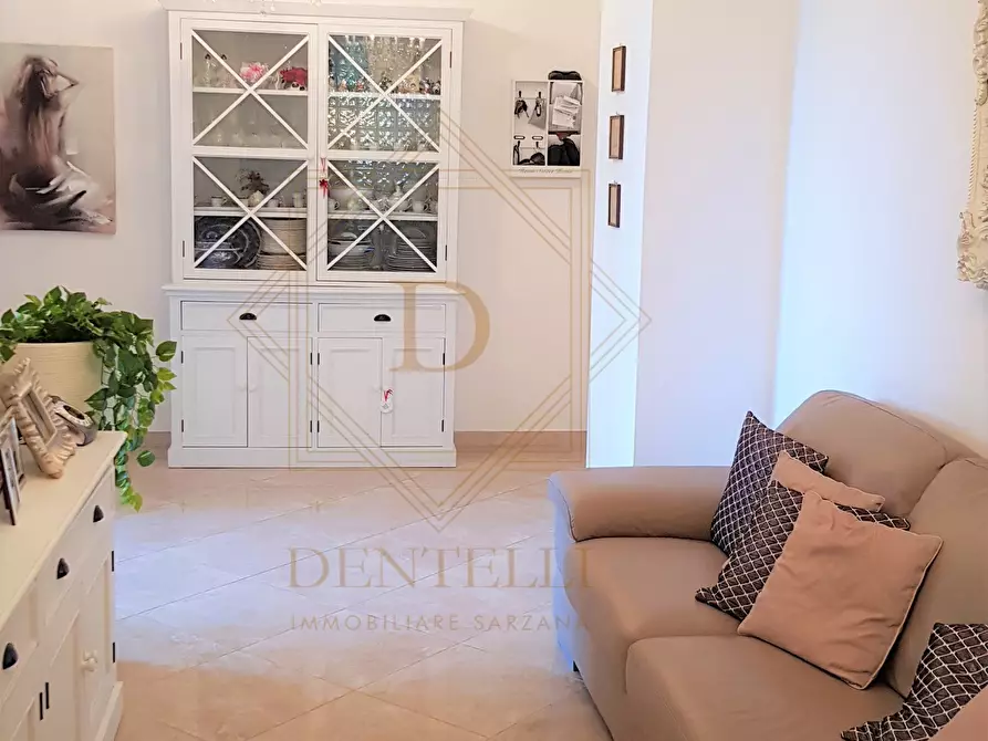 Immagine 25 di Quadrilocale in vendita  in Via Ameglia a Arcola