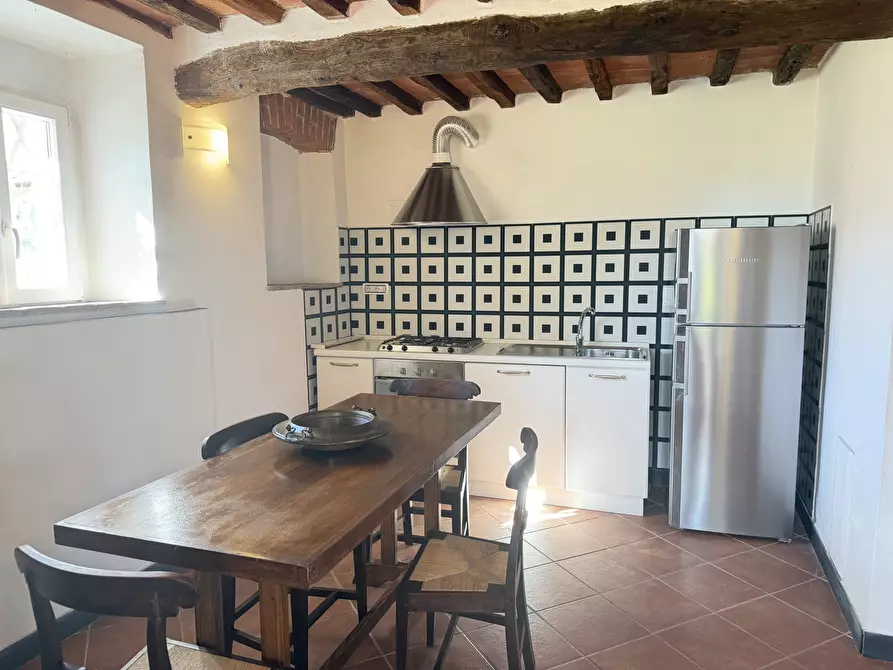 Immagine 6 di Trilocale in affitto  a Ameglia