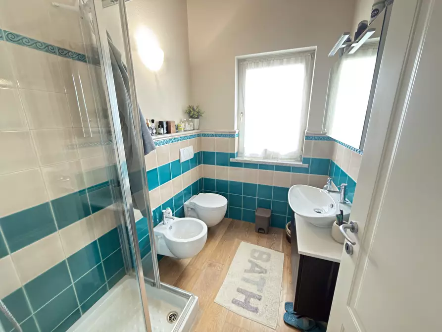 Immagine 18 di Pentalocale in vendita  in Via dei Molini a Sarzana