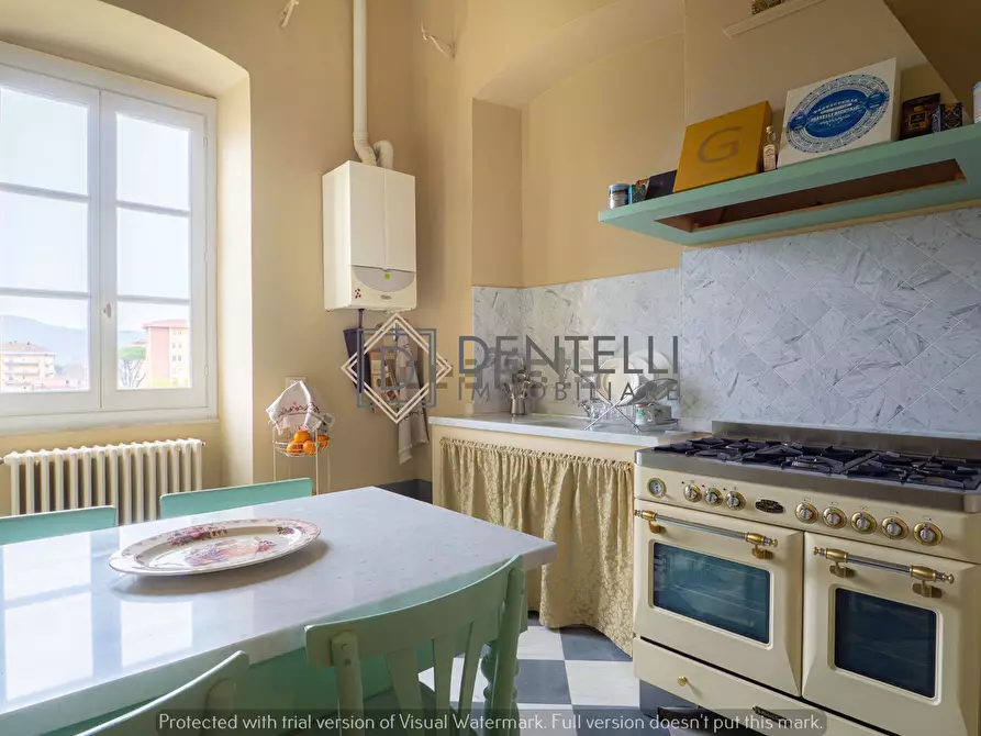 Immagine 30 di Appartamento in vendita  a Sarzana