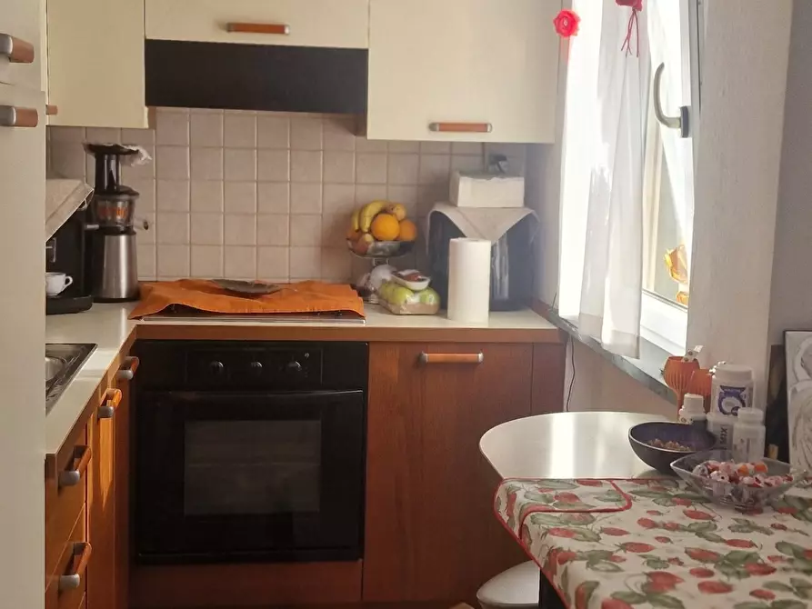 Immagine 1 di Bilocale in vendita  a La Spezia