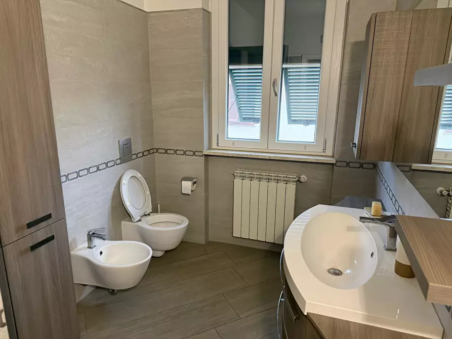 Immagine 9 di Casa bifamiliare in vendita  a Sarzana