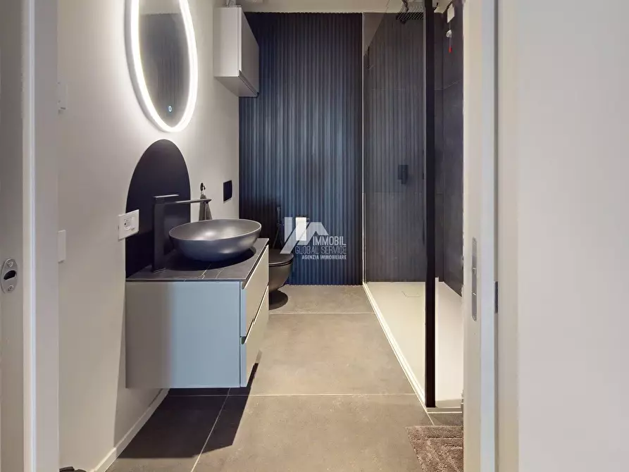 Immagine 16 di Attico in vendita  in Via Chiusure 102 a Brescia