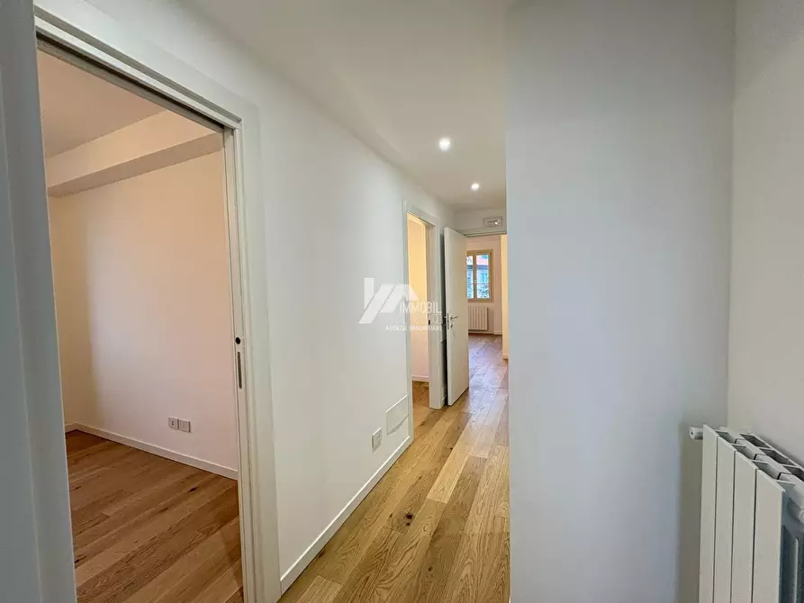 Immagine 2 di Trilocale in vendita  in Via Toscana 55 a Brescia