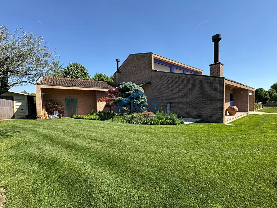 Immagine 2 di Villa in vendita  in Via Puglia 1 a Leno