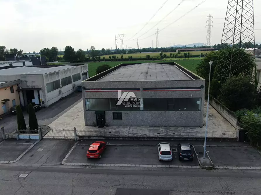 Immagine 4 di Attività artigianale in vendita  in Via dell'Industria a Travagliato