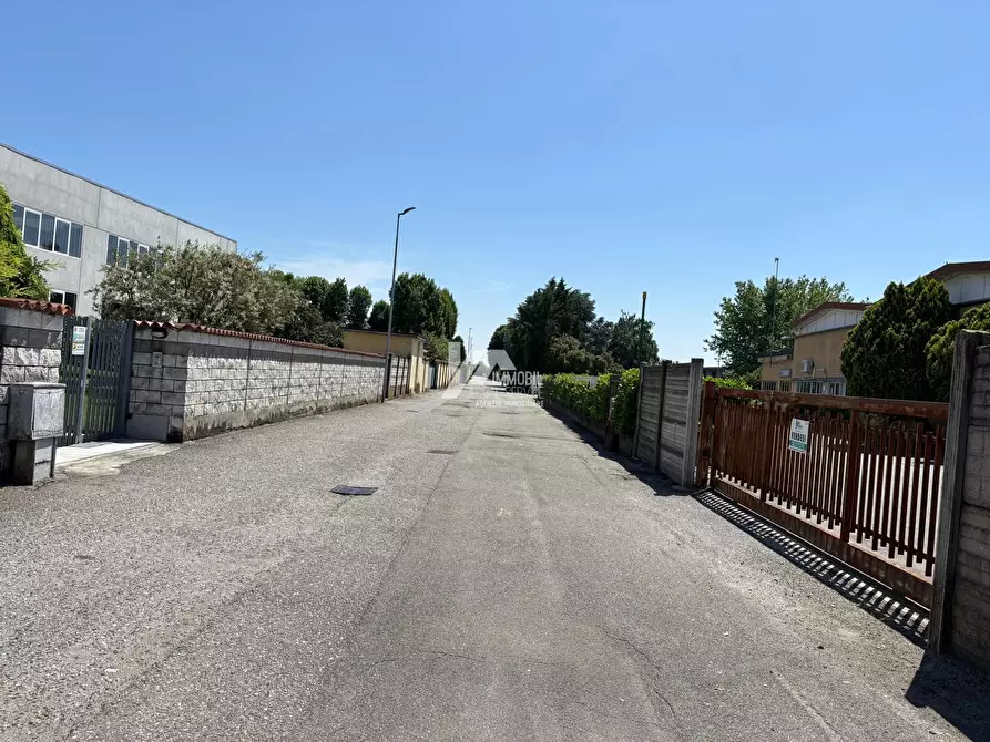 Immagine 23 di Attività artigianale in vendita  in Via Giosuè Carducci 17 a San Pietro Mosezzo