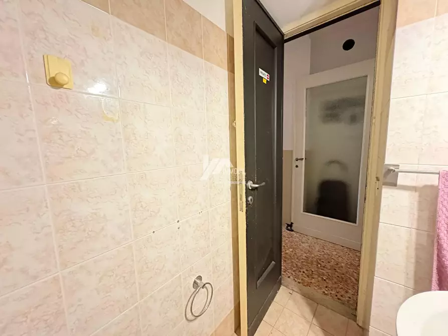 Immagine 8 di Bilocale in vendita  in Contrada delle Bassiche 17 a Brescia