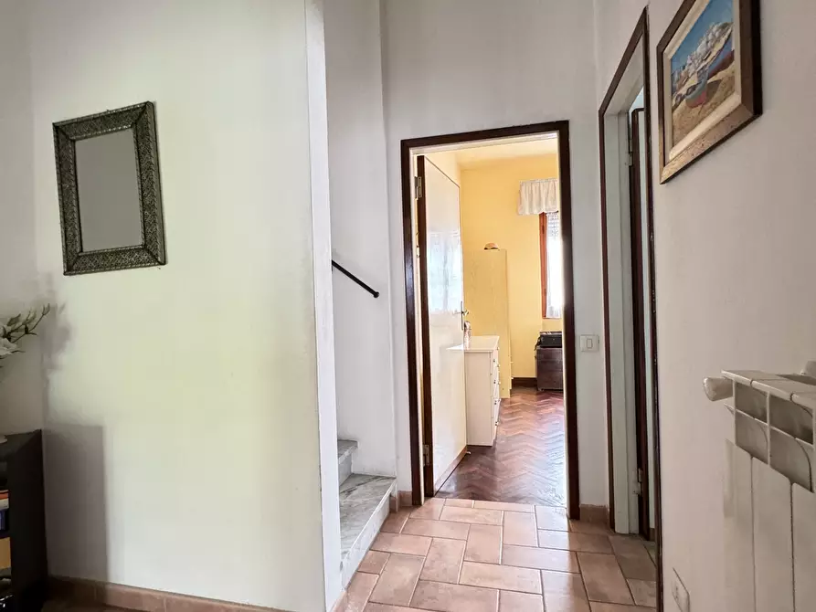 Immagine 38 di Casa indipendente in vendita  a Pietrasanta