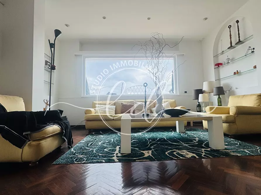 Immagine 32 di Attico in vendita  a Seravezza