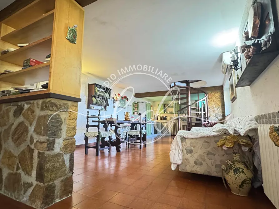 Immagine 96 di Casa indipendente in vendita  a Massarosa