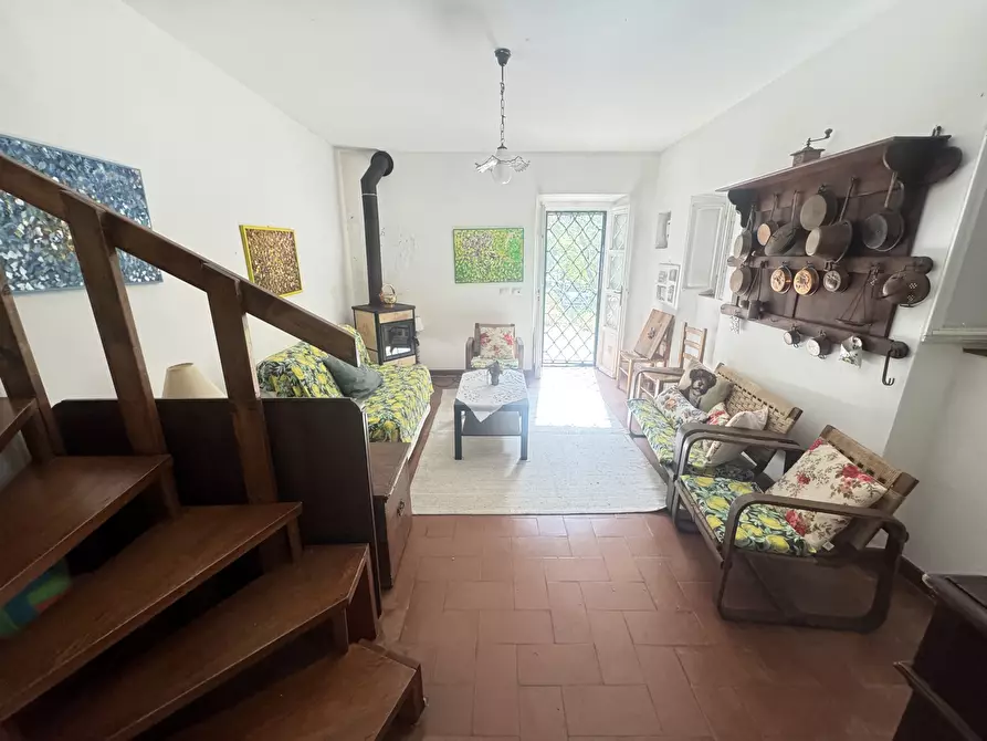 Immagine 7 di Rustico / casale in vendita  a Pietrasanta