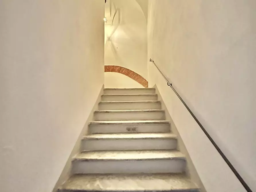 Immagine 2 di Appartamento in vendita  a Pietrasanta