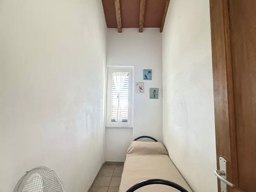 Immagine 34 di Casa indipendente in affitto  a Seravezza