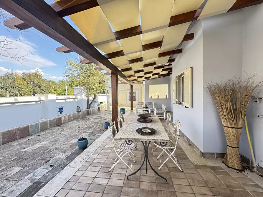 Immagine 31 di Villa in vendita  a Massa