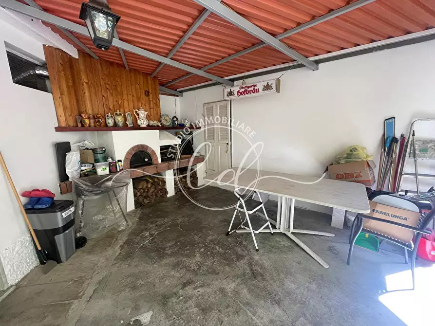 Immagine 51 di Porzione di casa in vendita  a Carrara