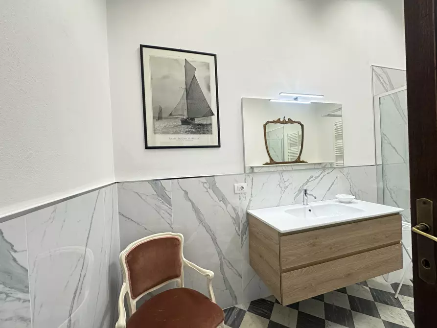 Immagine 82 di Rustico / casale in affitto  a Pietrasanta