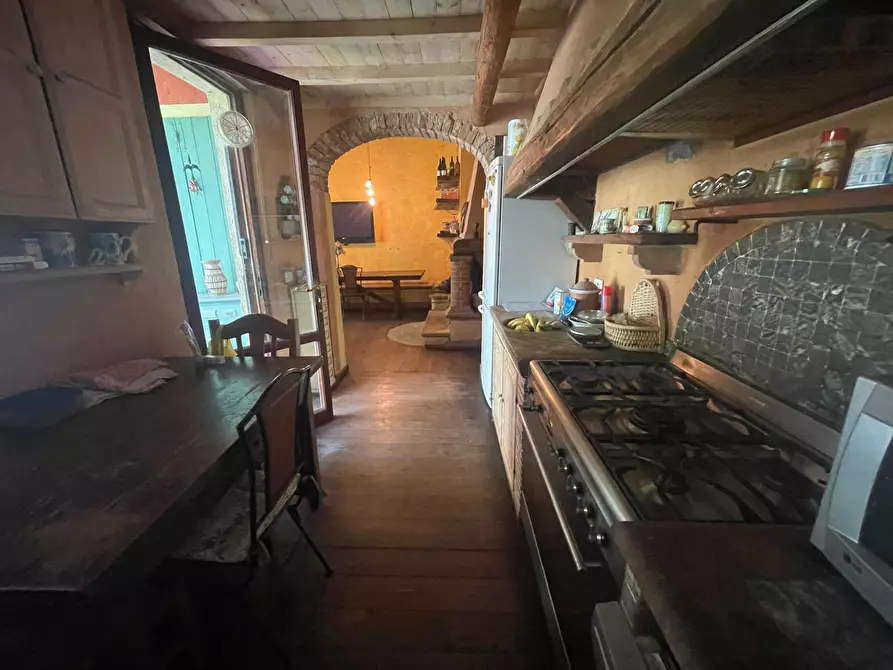 Immagine 42 di Casa indipendente in vendita  a Camaiore