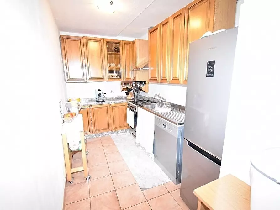 Immagine 15 di Porzione di casa in vendita  a Pietrasanta