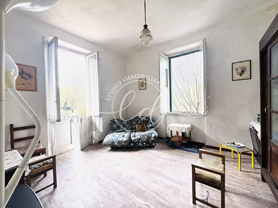 Immagine 22 di Pentalocale in vendita  a Lucca