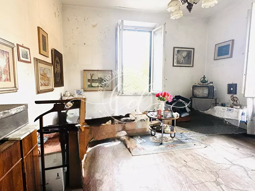 Immagine 66 di Pentalocale in vendita  a Lucca