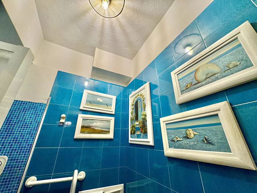 Immagine 33 di Quadrilocale in vendita  a Seravezza