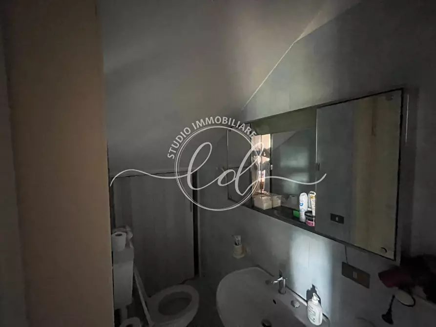 Immagine 25 di Porzione di casa in vendita  a Carrara