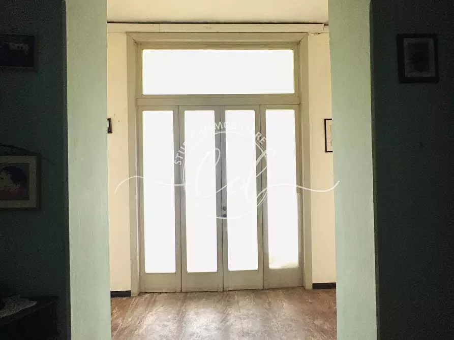 Immagine 46 di Pentalocale in vendita  a Lucca