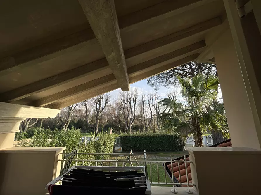 Immagine 54 di Villa in vendita  a Pietrasanta