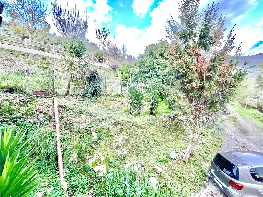 Immagine 19 di Porzione di casa in vendita  a Pietrasanta