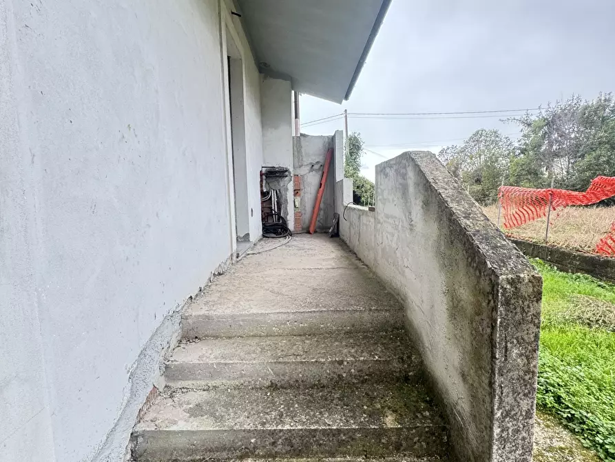 Immagine 12 di Porzione di casa in vendita  a Camaiore