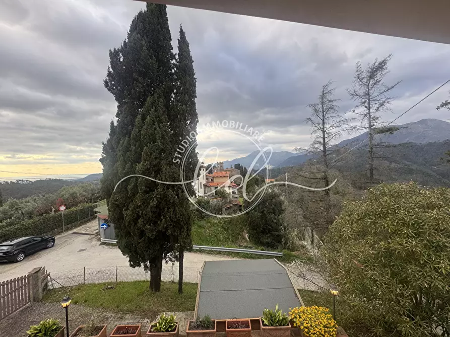 Immagine 50 di Casa indipendente in vendita  a Massarosa