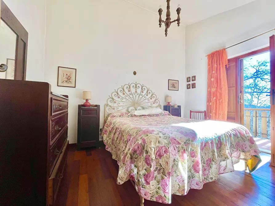 Immagine 49 di Casa bifamiliare in vendita  a Stazzema