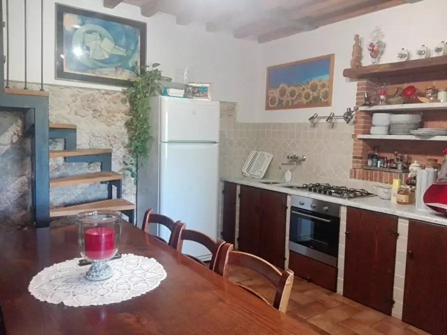 Immagine 10 di Casa indipendente in affitto  a Pietrasanta