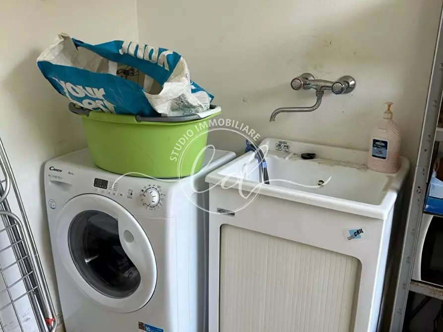 Immagine 24 di Porzione di casa in vendita  a Pietrasanta