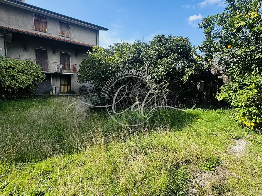 Immagine 36 di Porzione di casa in vendita  a Seravezza