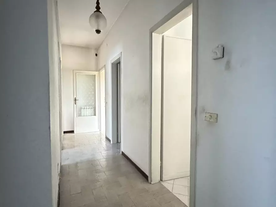 Immagine 50 di Rustico / casale in vendita  a Pietrasanta