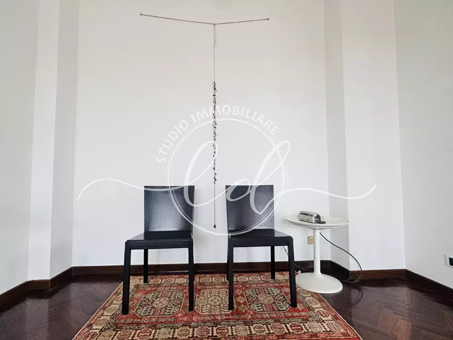 Immagine 28 di Attico in vendita  a Seravezza