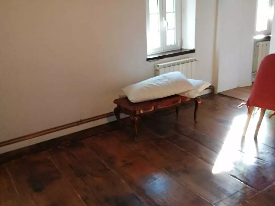 Immagine 47 di Porzione di casa in vendita  a Seravezza