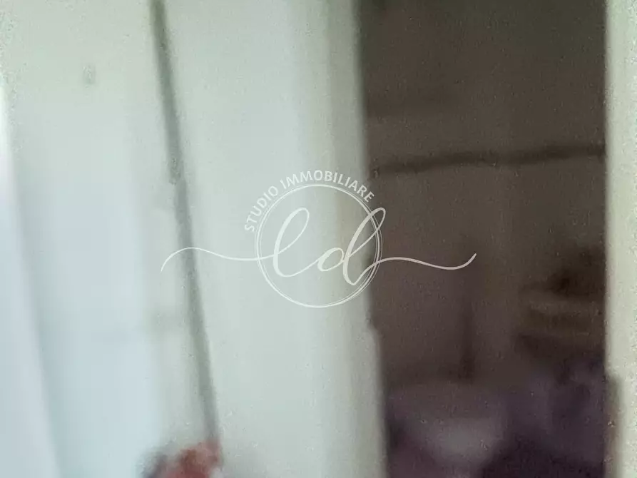 Immagine 7 di Capannone industriale in affitto  a Pietrasanta