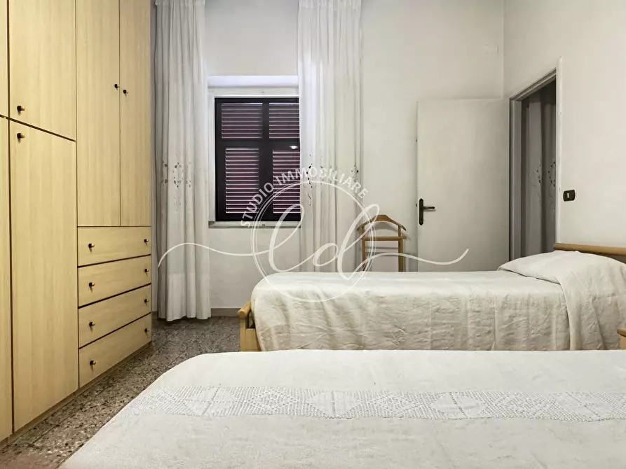 Immagine 33 di Porzione di casa in vendita  a Pietrasanta
