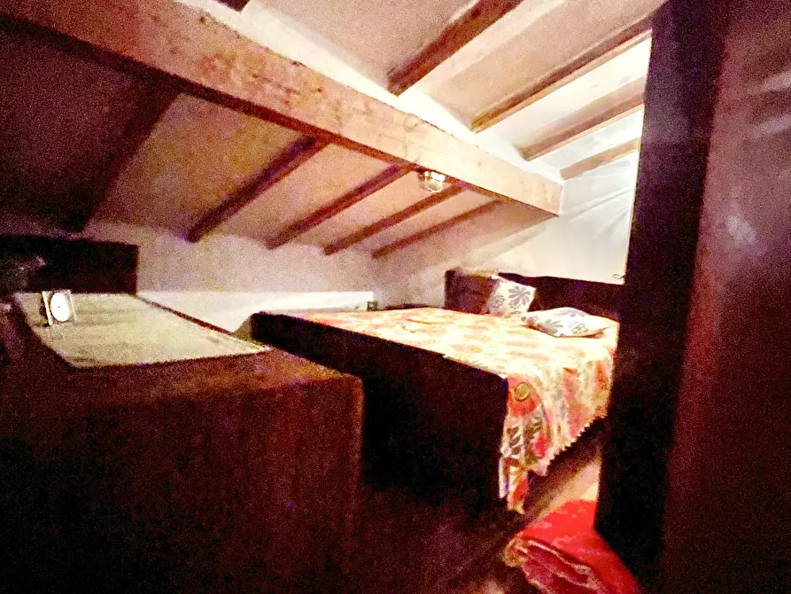 Immagine 25 di Casa bifamiliare in vendita  a Stazzema