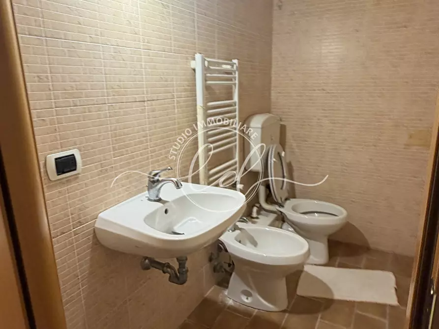 Immagine 65 di Quadrilocale in vendita  a Camaiore