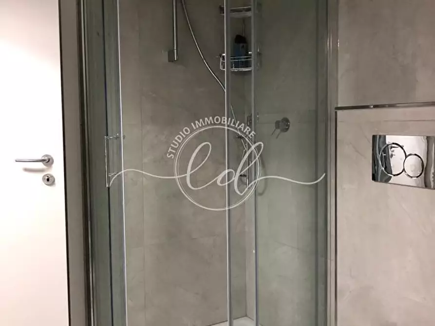 Immagine 25 di Quadrilocale in vendita  a Massa