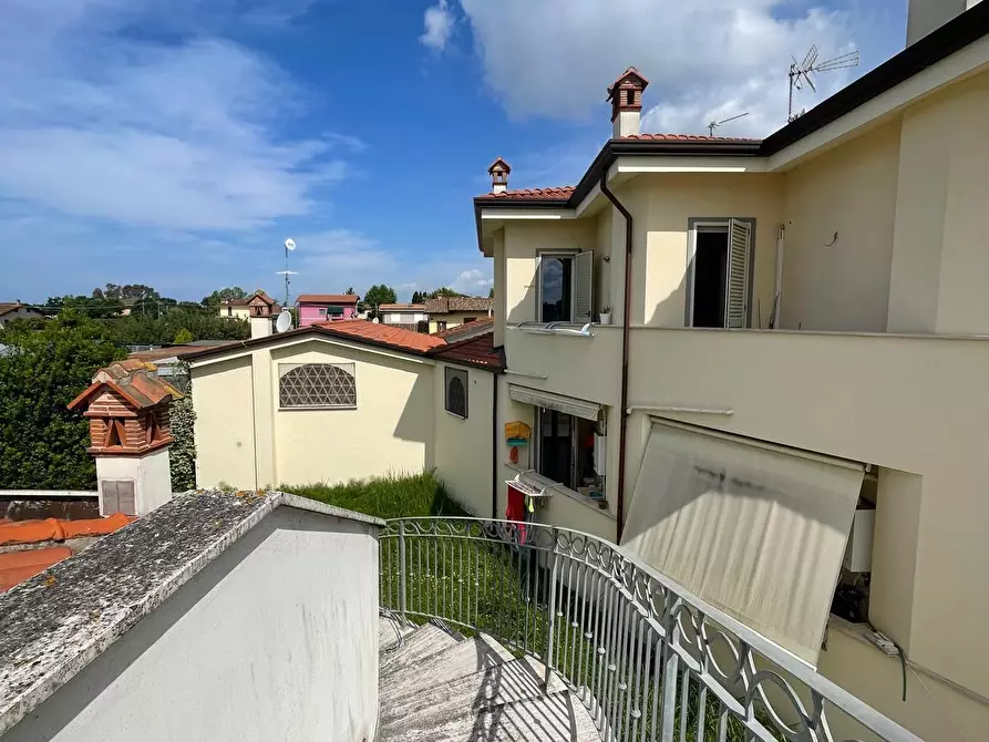 Immagine 64 di Villa in vendita  a Camaiore
