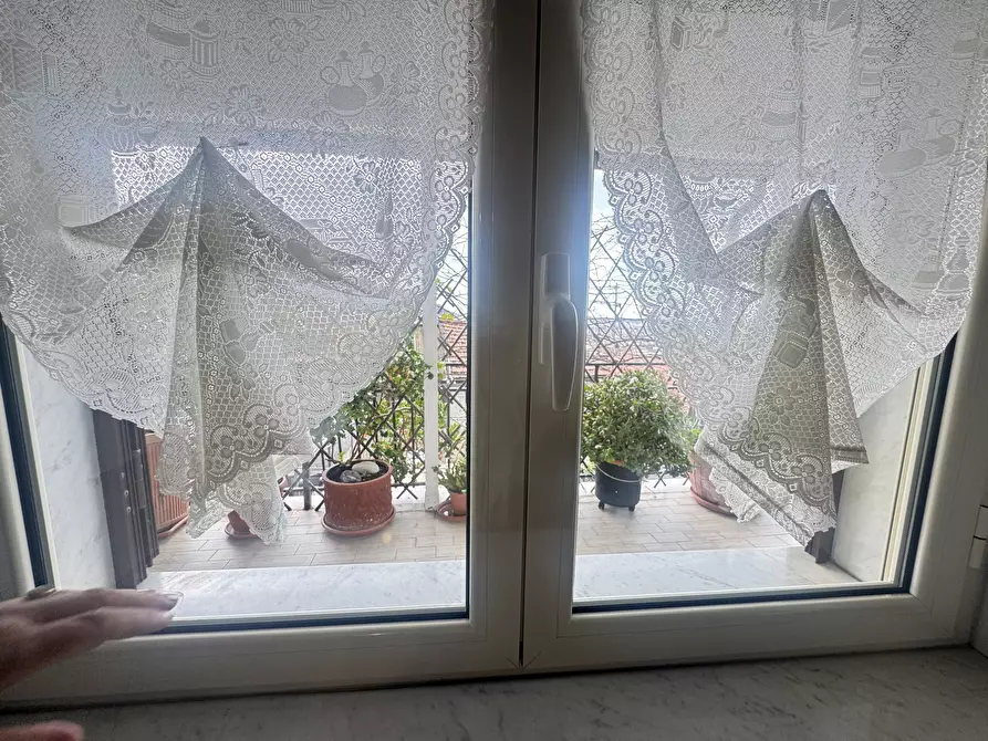 Immagine 15 di Quadrilocale in vendita  a Massa